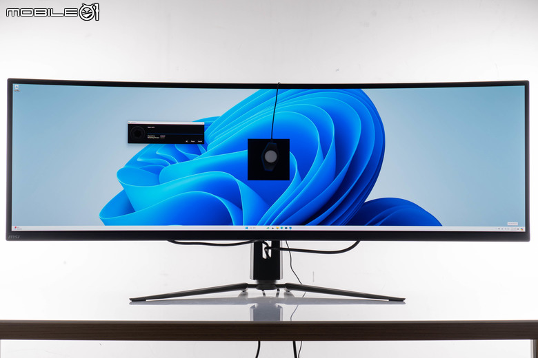 微星 MPG 491CQP QD-OLED 螢幕開箱實測 以超寬曲面搭配豔麗色彩帶來更沉浸遊戲感受