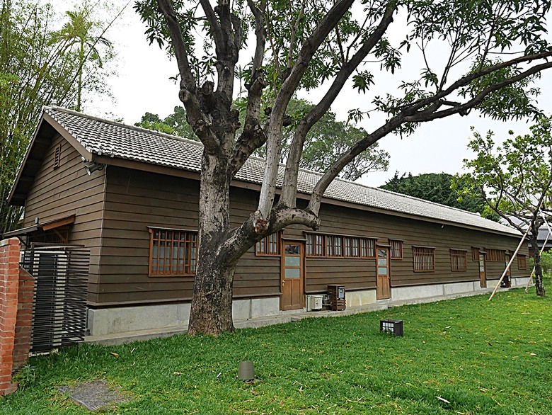 國家漫畫博物館籌備處【臺中刑務所演武場、典獄官舍、浴場、官舍群】 — 2024清明連假之臺中市區內一方綠意與懷舊日式宿舍散策