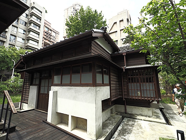 0km山物所、林業保育署保育小站【總督府山林課宿舍】|榕錦時光生活園區【原臺北刑務所官舍】 — 臺北城外日式宿舍建築逛到飽