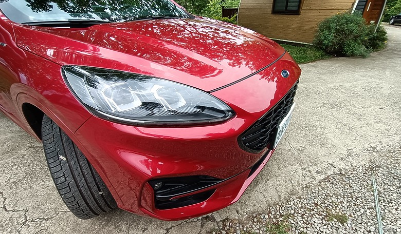 FORD KUGA 極致玩家 - 露營走跳試駕分享