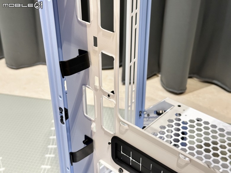 八角透視太空艙!?TT The Tower 300