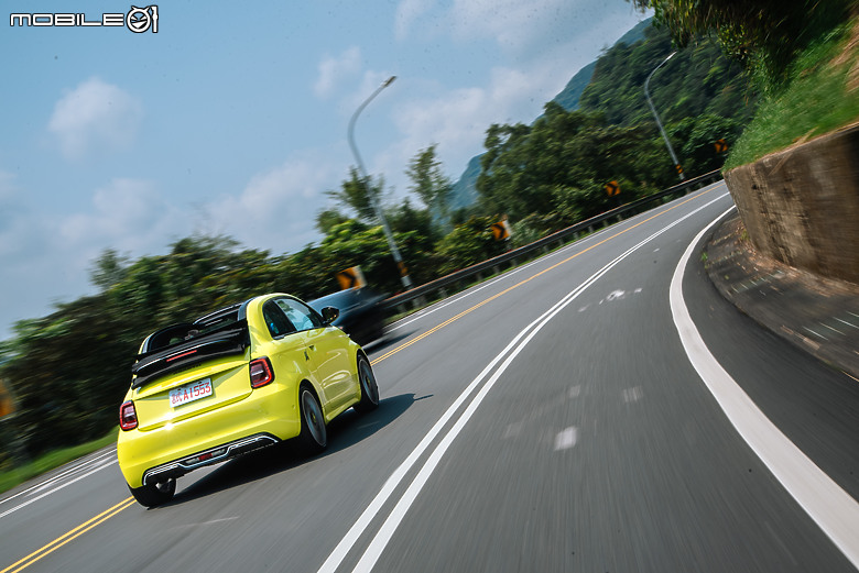 Abarth 500e Scorpionissima敞篷版國內首試|就是要與眾不同,壞起來卻更可愛!