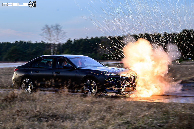 【海外新訊】BMW 揭露「Security Vehicle Training」訓練課程內容，確保「Protection」車型能發揮最大保護力！