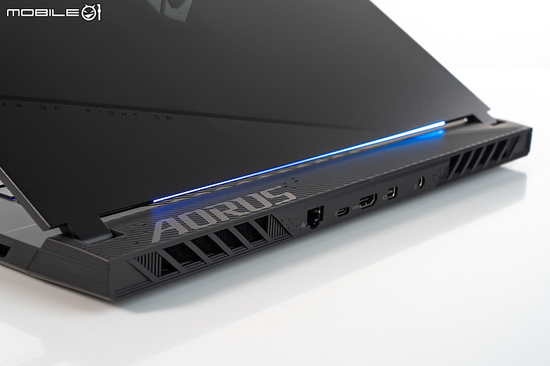GIGABYTE AORUS 15 (2024) 測試報告｜兼具 AI 與電競效能的親民之選！