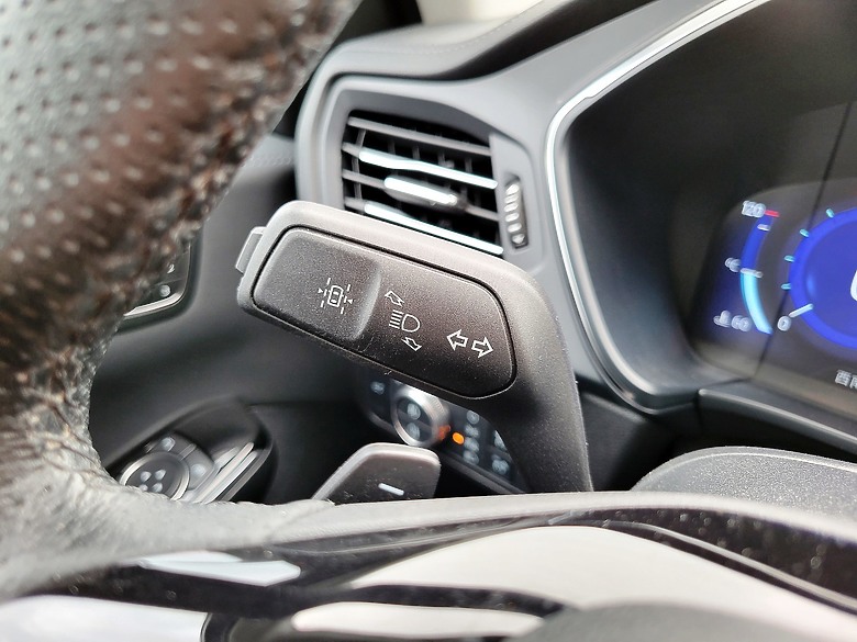 <<親子童趣>> FORD KUGA Vignale 試駕體驗心得 <<駕馭樂趣>>