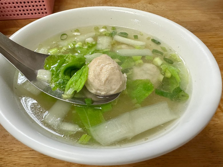 高雄前鎮｜陳師父川辣麵＿近好市多獨特口味麵食館