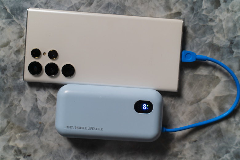 【拆解測試】SAMSUNG ITFIT 自帶線掛繩式行動電源10000mAh