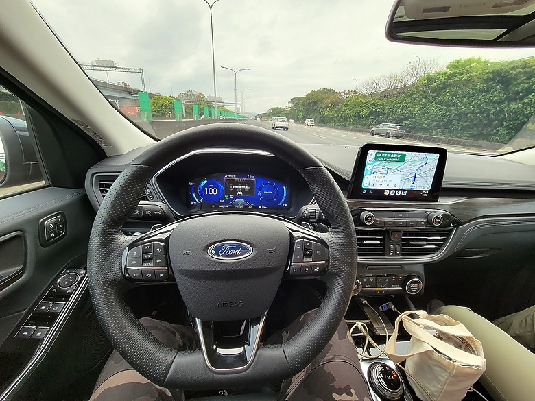 <<親子童趣>> FORD KUGA Vignale 試駕體驗心得 <<駕馭樂趣>>