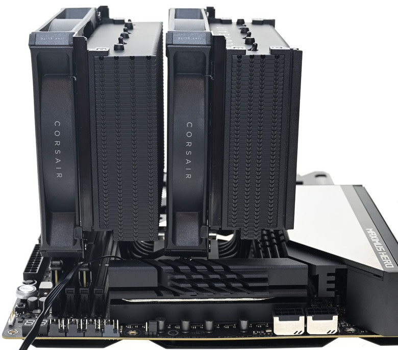 點我看大圖 CORSAIR A115散熱器開箱