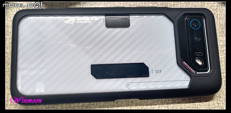 因為ZF7pro即將要掛了,所以我就跑去添購ROGphone...7U
