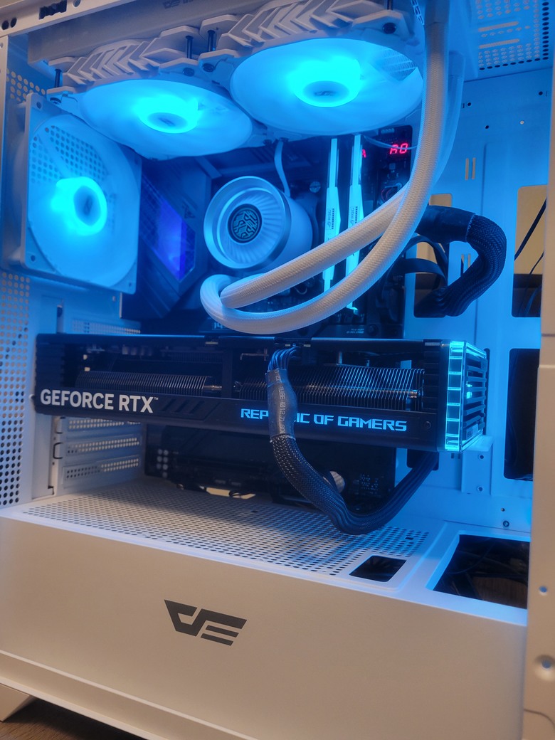 darkFlash大飛 DRX70 Mesh 與 DN冰旋峰240 的組合開箱