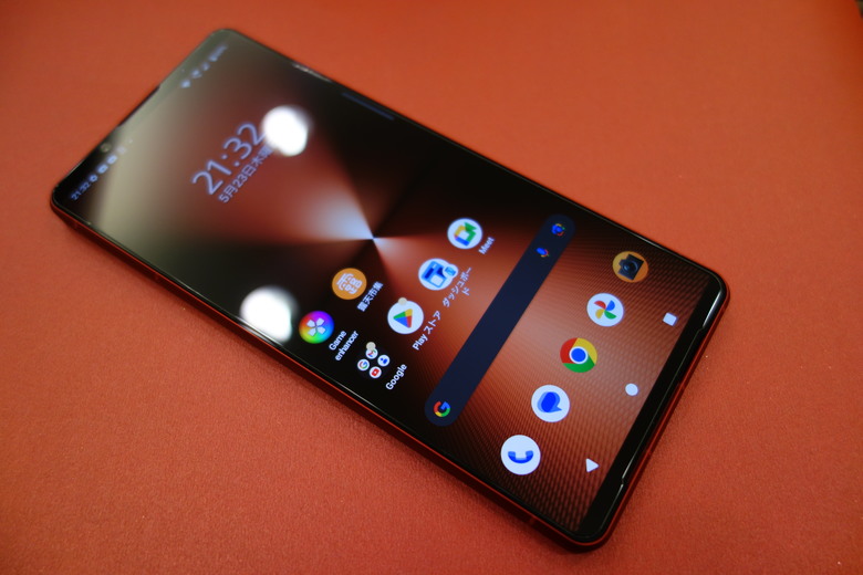 Xperia 1 VI スカーレット(緋紅) 開封
