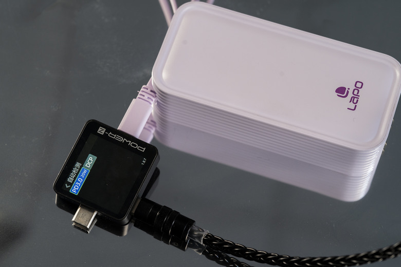 【開箱測試】LAPO WT-06C 二合一充電器行動電源 對比idmix ch10