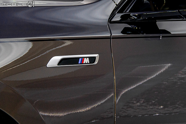 【採訪】BMW「i7 M70 xDrive」888 萬元上市 ,659hp、3.7 秒破百的超狂電動旗艦國內首度亮相!