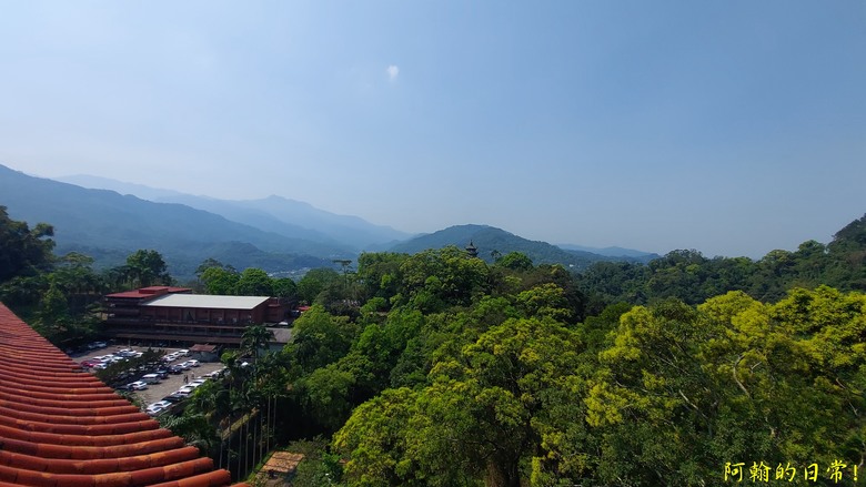 壯觀大岩壁，輕鬆健行獅山古道 獅頭山