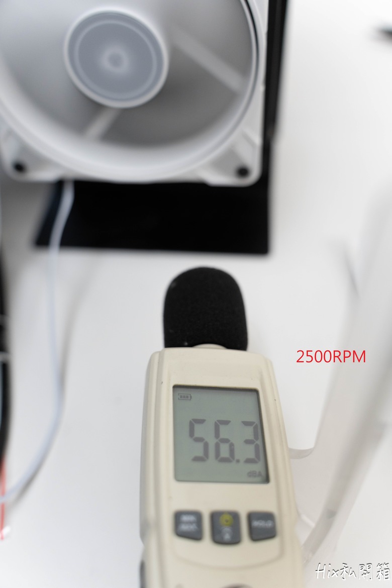 [開箱] Arctic P12 MAX白扇 白化與效能兼具之選