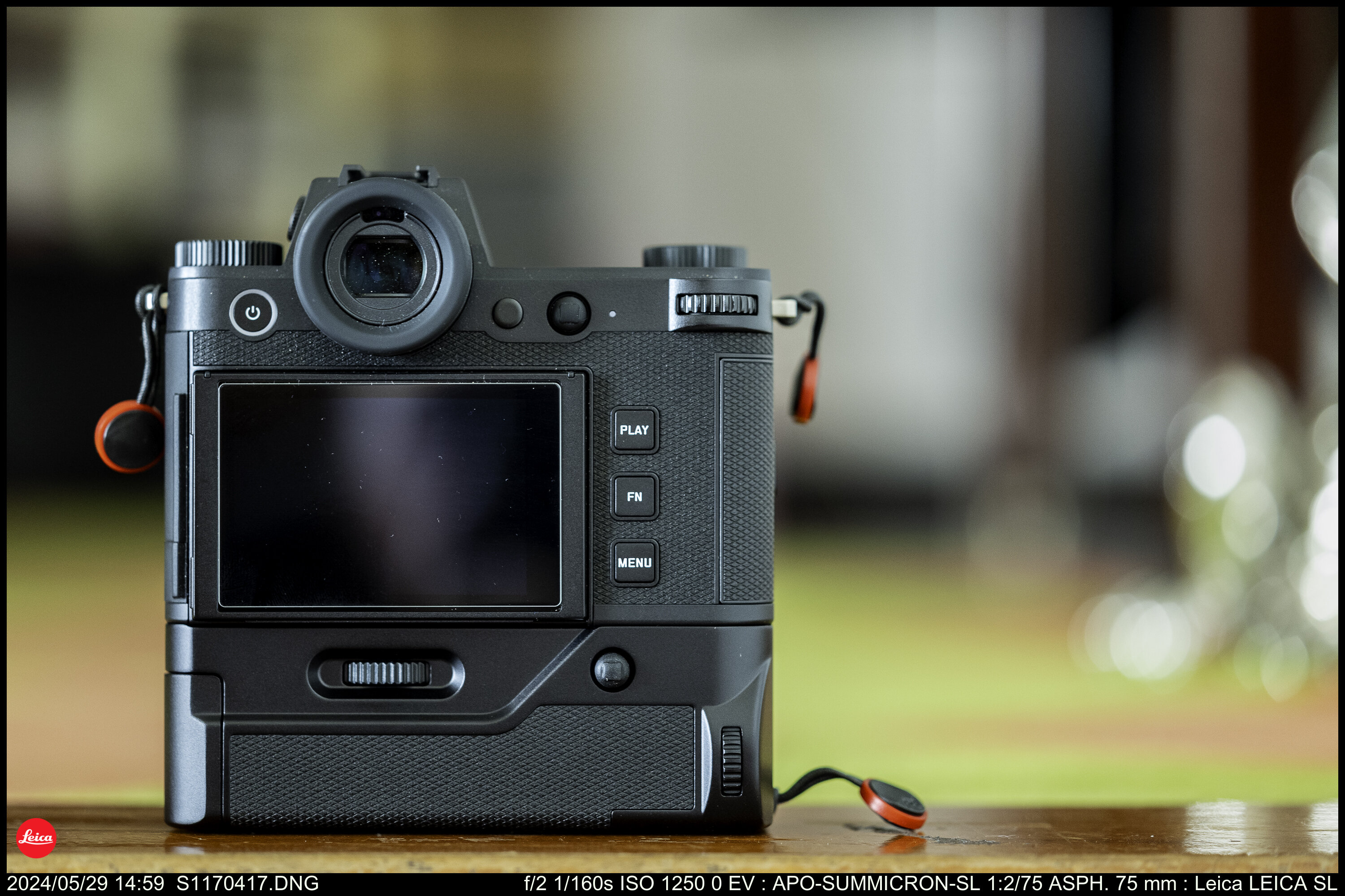 【開箱】Leica SL3 10607，新增 【SL3 韌體更新 V1.1.9 修正檔案意外覆寫錯誤】