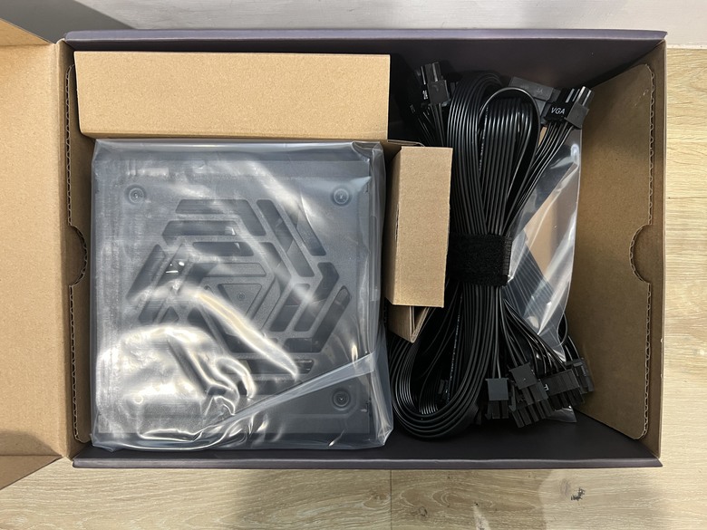 FSP VITA GM 650W 新系列新登場 開箱