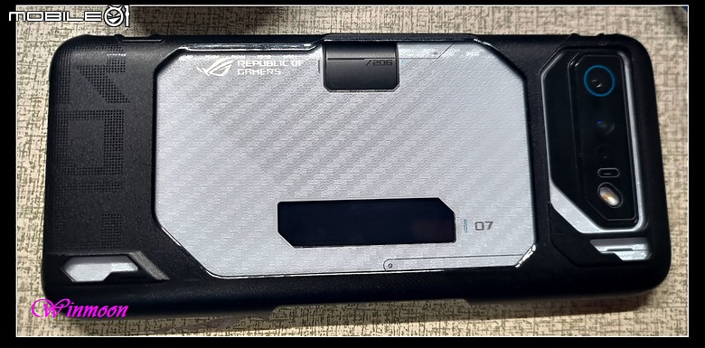 因為ZF7pro即將要掛了,所以我就跑去添購ROGphone...7U