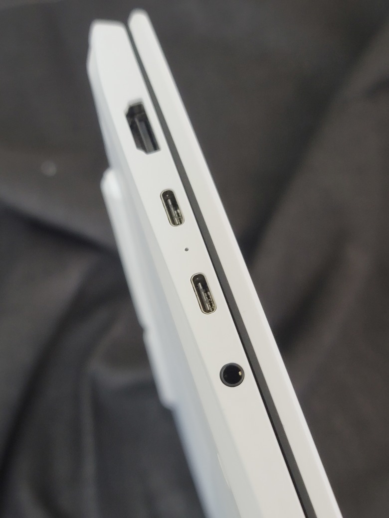 LG gram 16Z90S極光白 簡單開箱