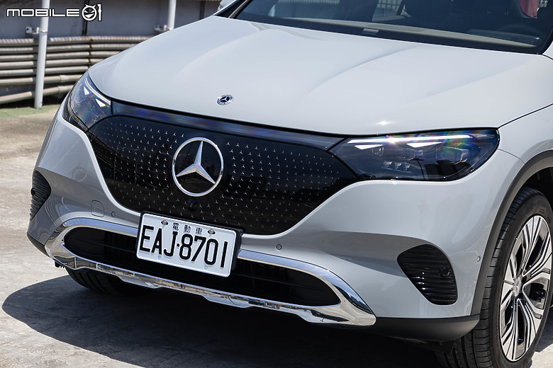 Mercedes-Benz EQE 300 SUV 試駕｜新動力降低入手門檻，入主純電三芒星休旅更輕鬆！