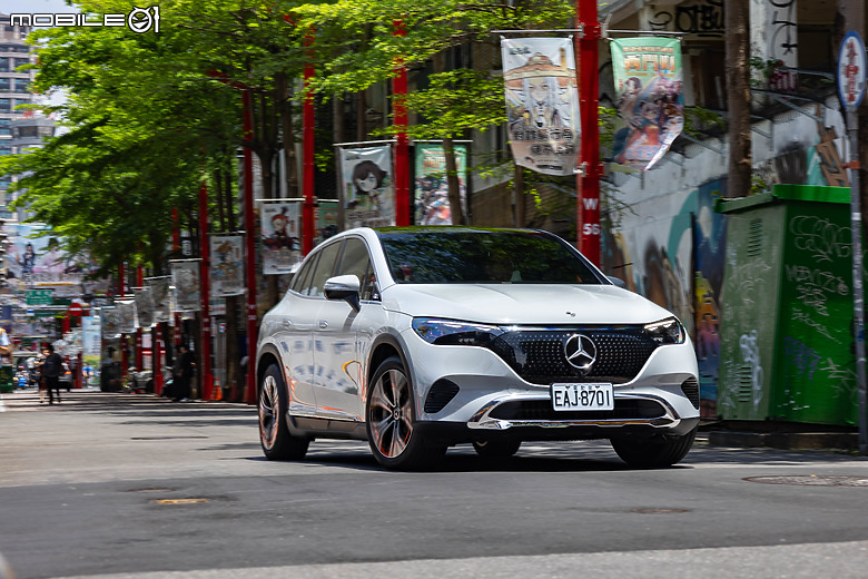 Mercedes-Benz EQE 300 SUV 試駕｜新動力降低入手門檻，入主純電三芒星休旅更輕鬆！