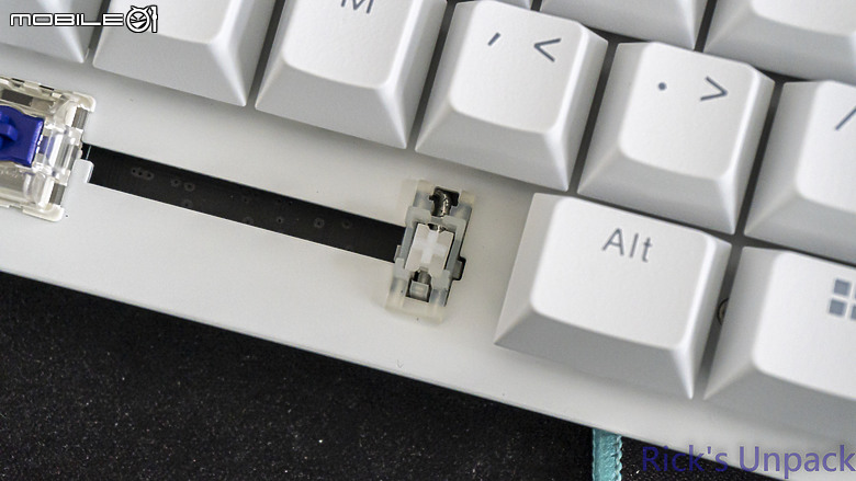 【開箱】NZXT邁向競技之路 | NZXT LIFT 2 ERGO WHITE & NZXT FUNCTION 2 WHITE