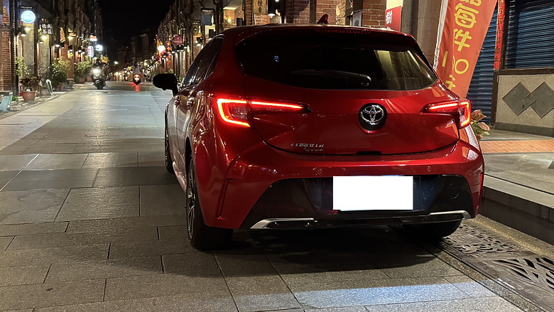 點我看大圖 【開箱】TOYATA Corolla sport 2023年式開箱