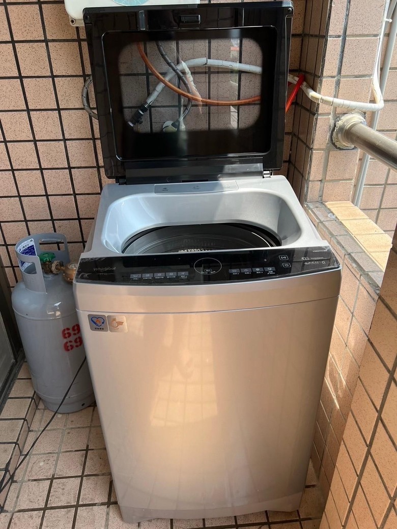 全新惠而浦17公斤窄身變頻洗衣機(VWED1711BS)使用心得