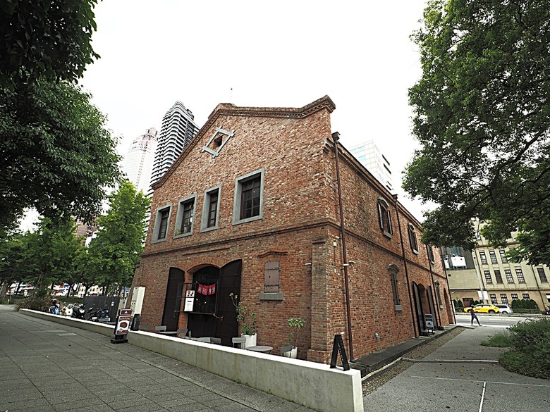 臺北府城北門、臺北郵局、撫臺街洋樓、博愛路街屋、三井舊倉庫、鐵道部廳舍與臺北工場 — 臺北建城140年登北門城樓與集章活動 & 週邊歷史景點巡禮