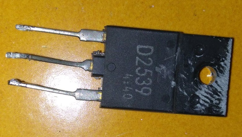 傳統CRT電視,不小心弄短路了 (已報廢收回,謝謝各位)
