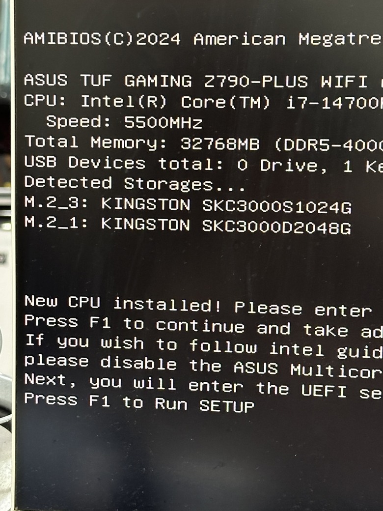 求助,新組裝電腦,主板boot燈恆亮。