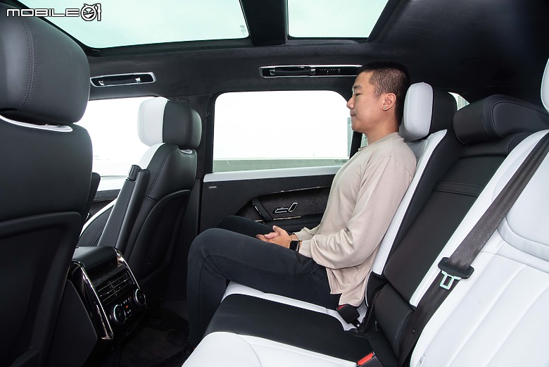 Range Rover Sport P400 Dynamic SE新年式試駕|內在微幅更新,極簡魅力依舊無與倫比!