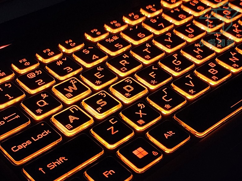 【小宅開箱】acer Nitro V ANV16-41 A+N更有性價比，電池優化享受電競文書續航