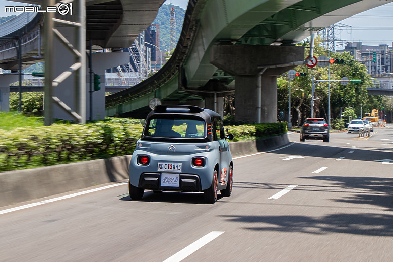 Citroen Ami 試駕｜比法拉利吸睛、比小綿羊可靠！