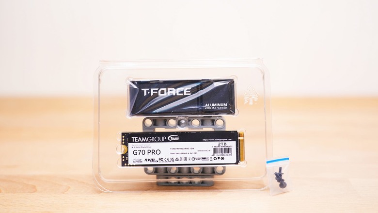 點我看大圖 鎖定 InnoGrit 主控晶片 SSD。TEAMGROUP G70 Pro 2TB PCIe Gen4 x4 SSD