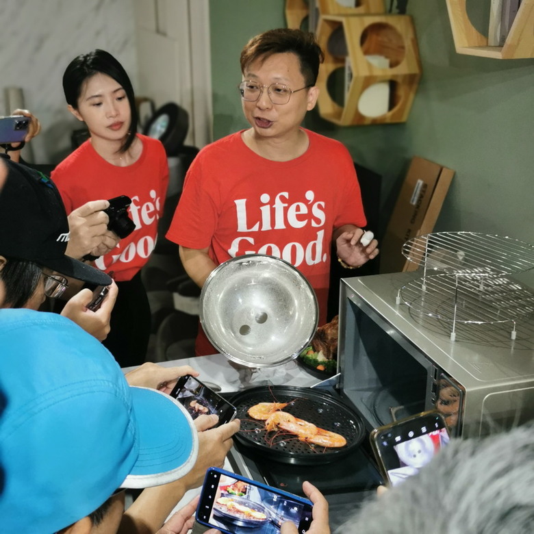 LG廚房美型智慧家電 - 不只是美型，還有滿滿創意加上智慧功能。