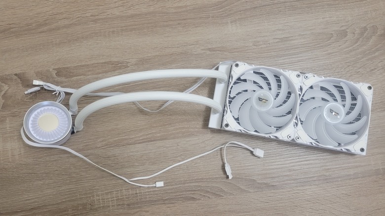 darkFlash大飛 DRX70 Mesh 與 DN冰旋峰240 的組合開箱