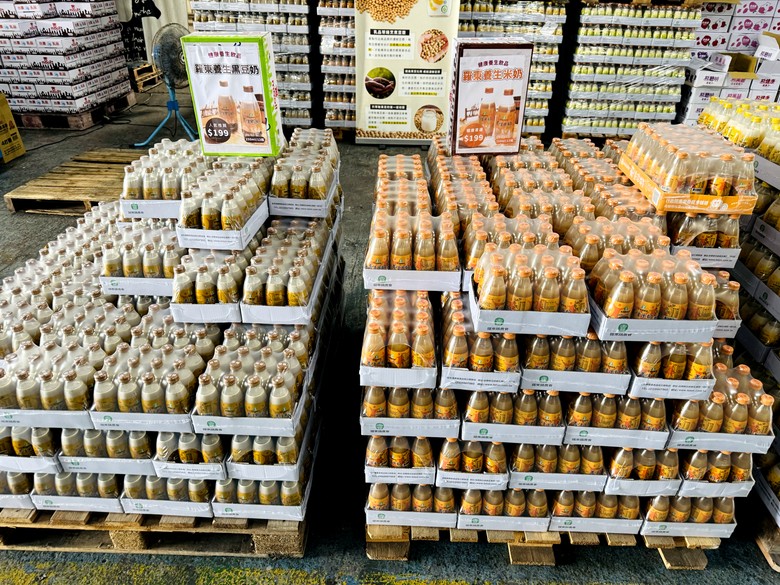彰化埤頭【牛奶坊-中部最大牛奶批發商】開箱