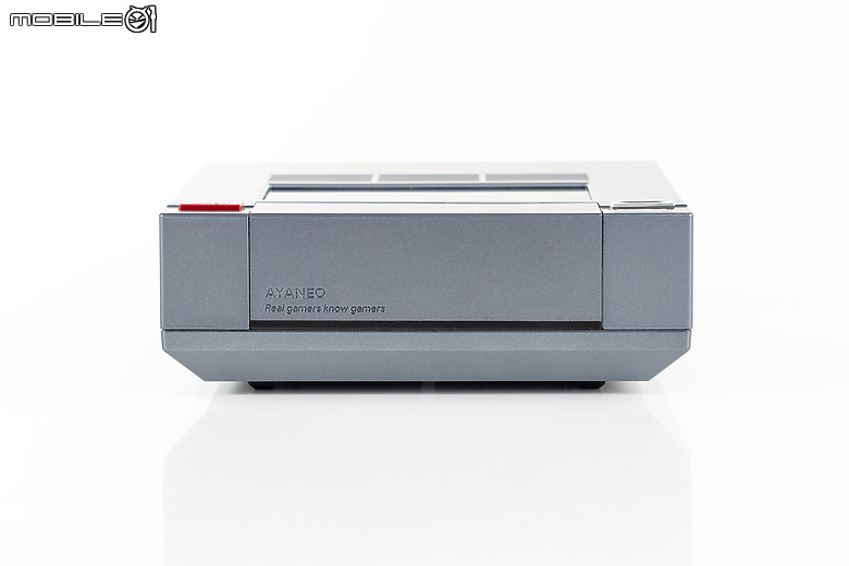 AYANEO Retro Mini PC AM02 體驗｜復刻經典、翻玩創新的迷你 PC！