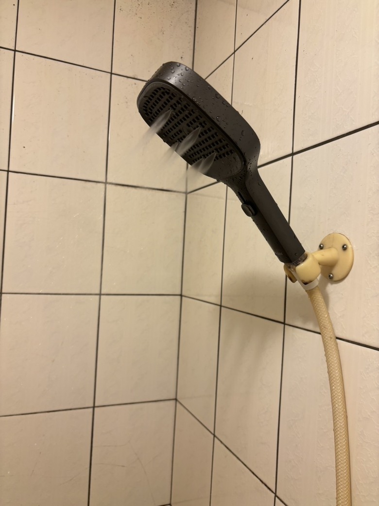 點我看大圖 分享海爾極致舒壓蓮蓬頭
