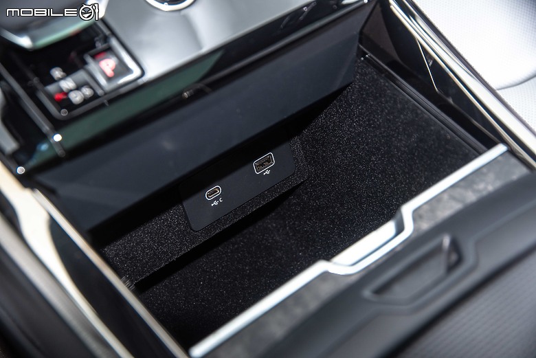 Range Rover Sport P400 Dynamic SE新年式試駕|內在微幅更新,極簡魅力依舊無與倫比!