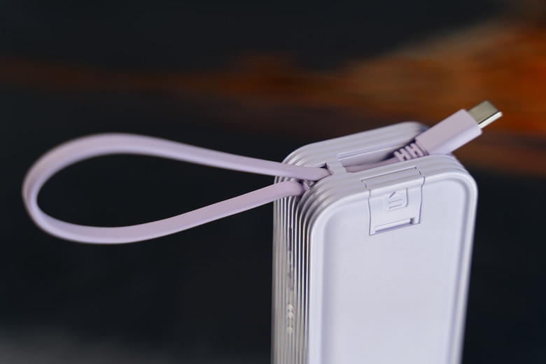 【開箱測試】LAPO WT-06C 二合一充電器行動電源 對比idmix ch10