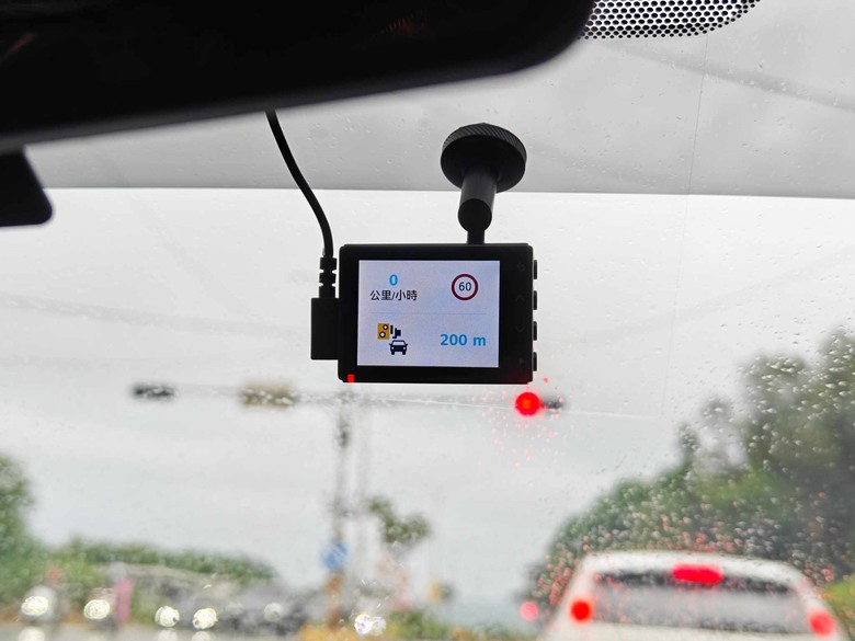開箱_Garmin 母親節優惠Dash Cam 46 行車紀錄器