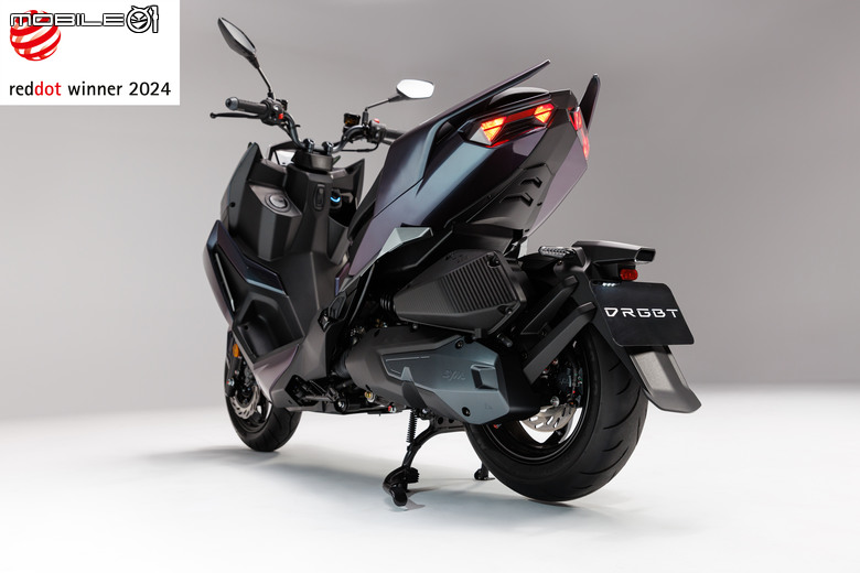 【新訊】車還沒賣就先得獎！台灣機車創舉SYM DRGBT榮獲紅點設計大獎！
