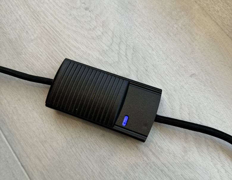 台燈的LED燈泡閃爍的怪現象
