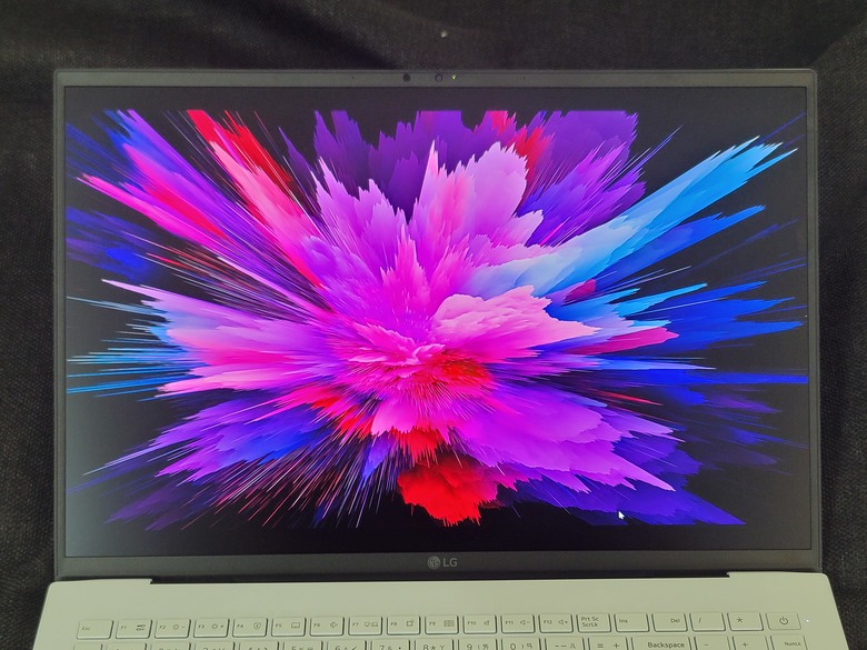 LG gram 16Z90S極光白 簡單開箱