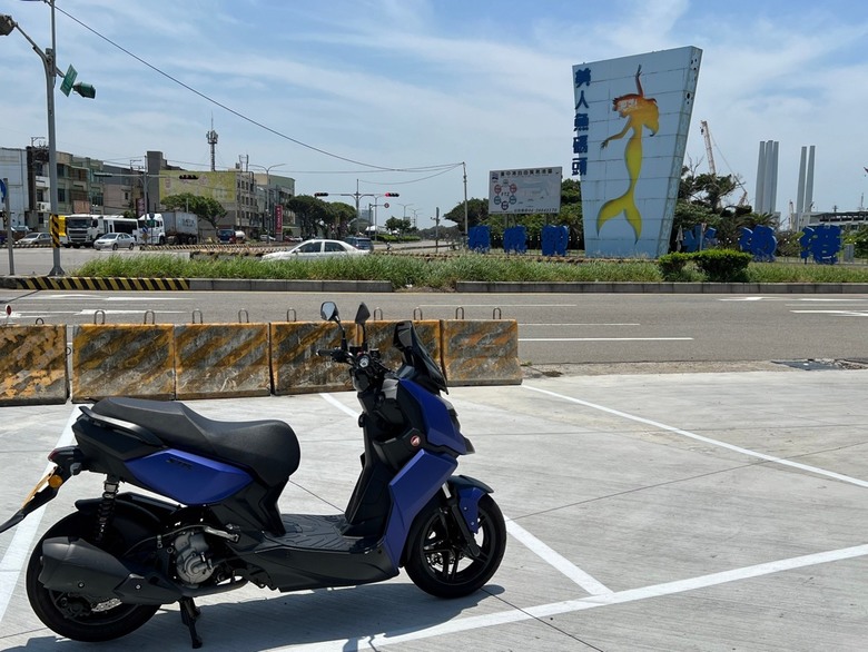 STR300雙標車來一日雙港：台北港-台中港