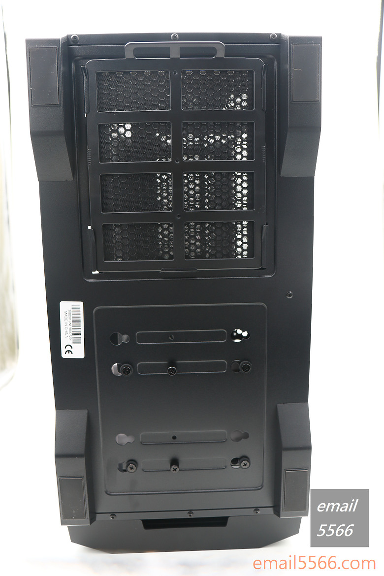 點我看大圖 COUGAR Uniface RGB中塔機殼 開箱-水冷支援/高效通風系統