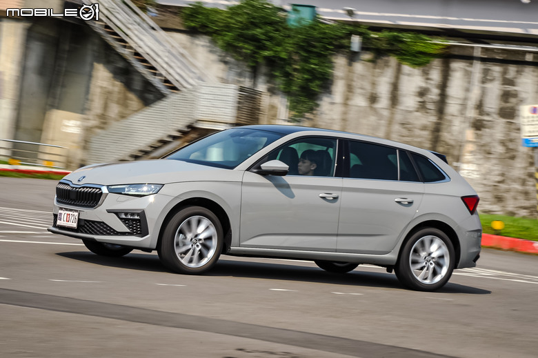 Skoda Scala 小改款試駕|細節質感與功能升級、面面俱到的務實掀背車!